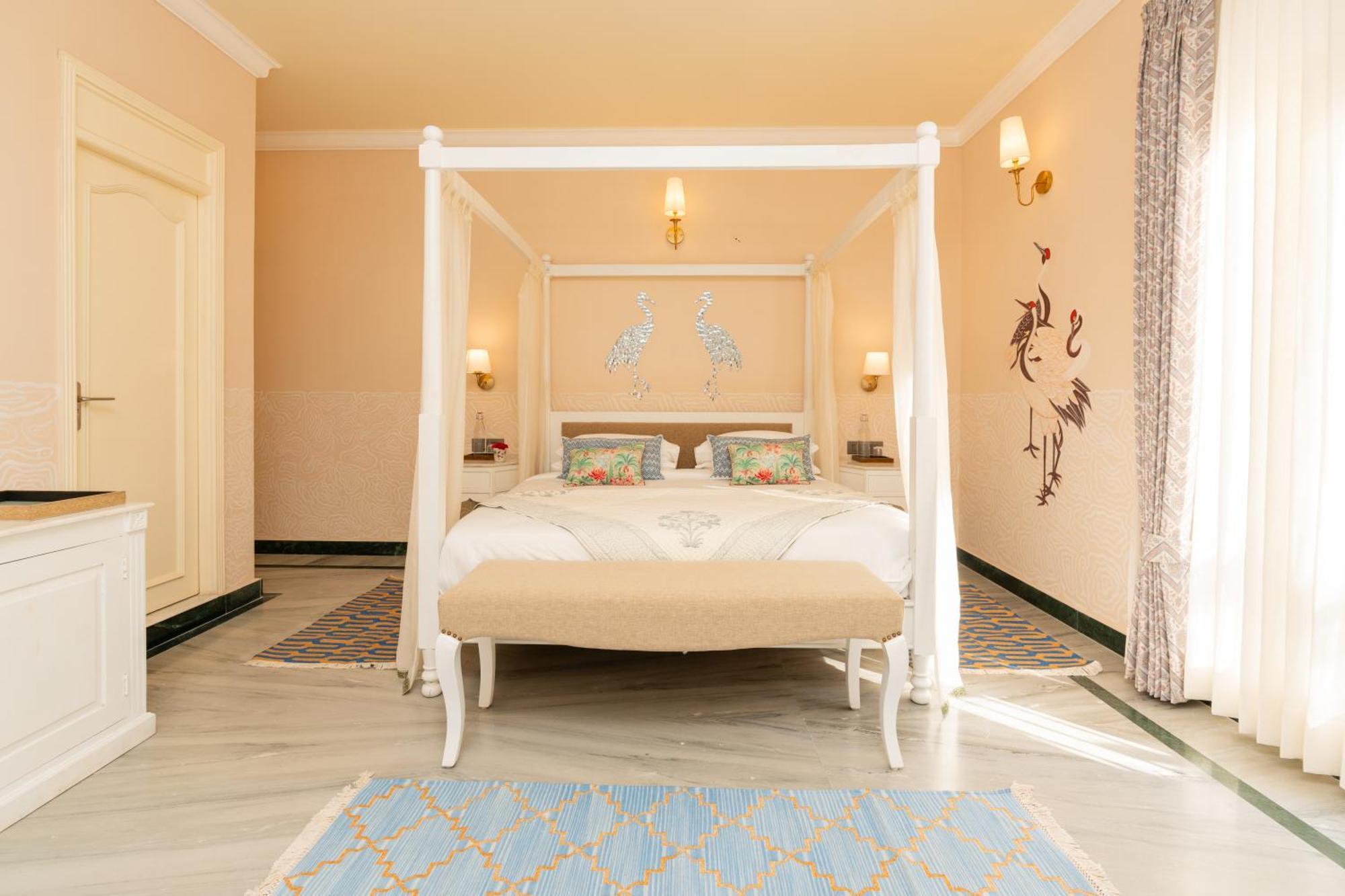 Laalee Hotel Jaipur Room photo