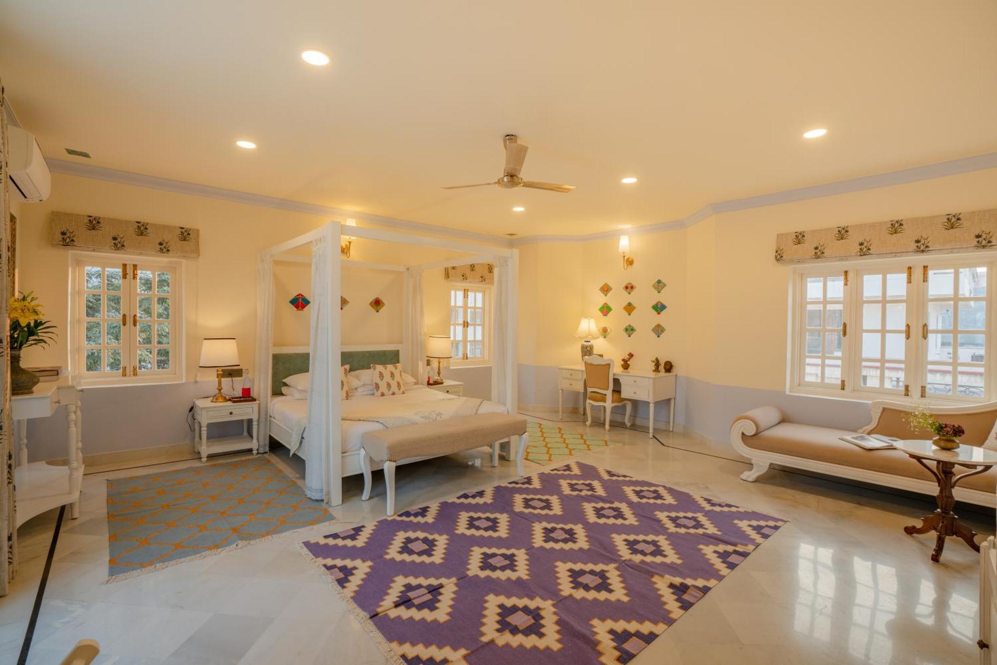 Laalee Hotel Jaipur Room photo