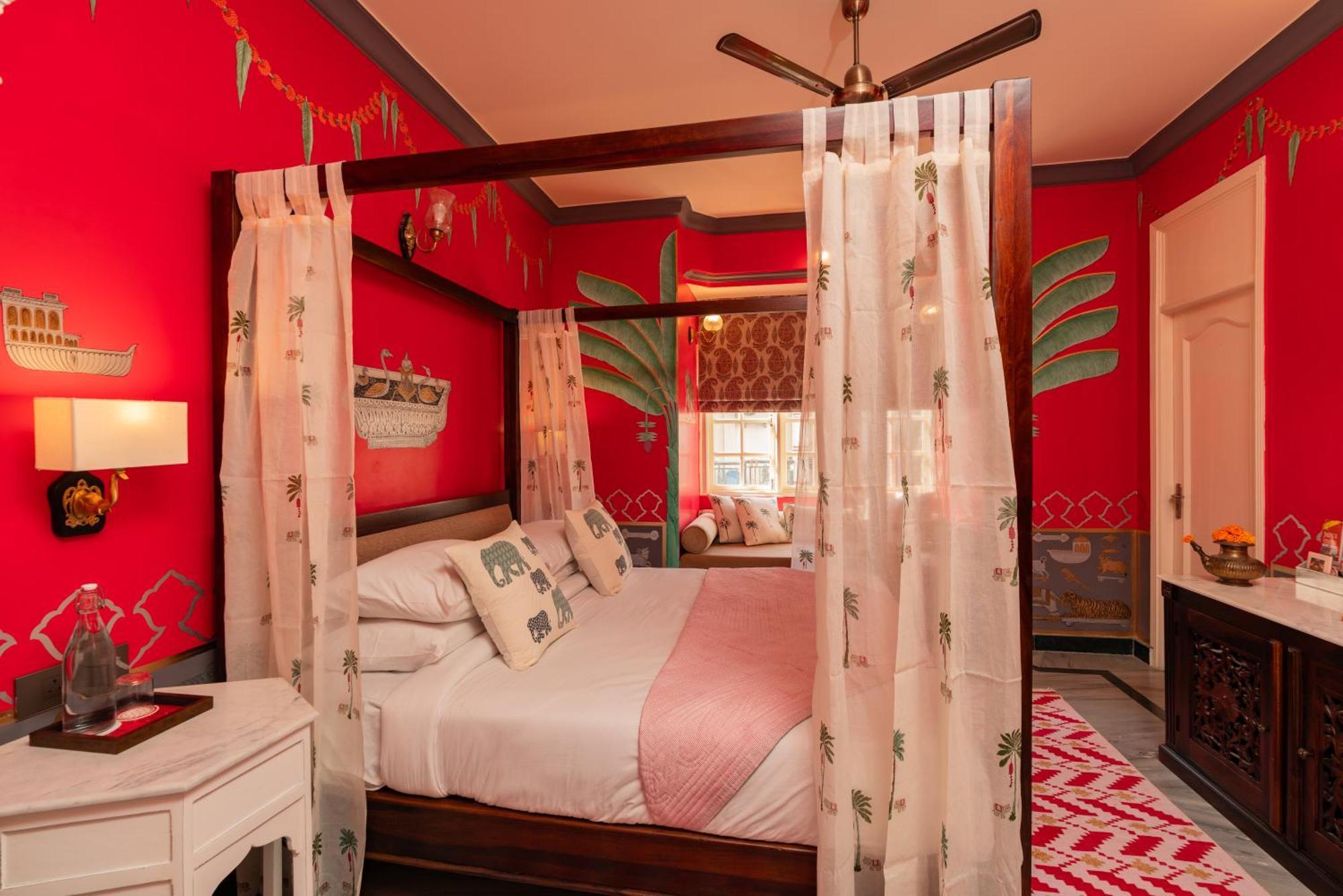 Laalee Hotel Jaipur Room photo