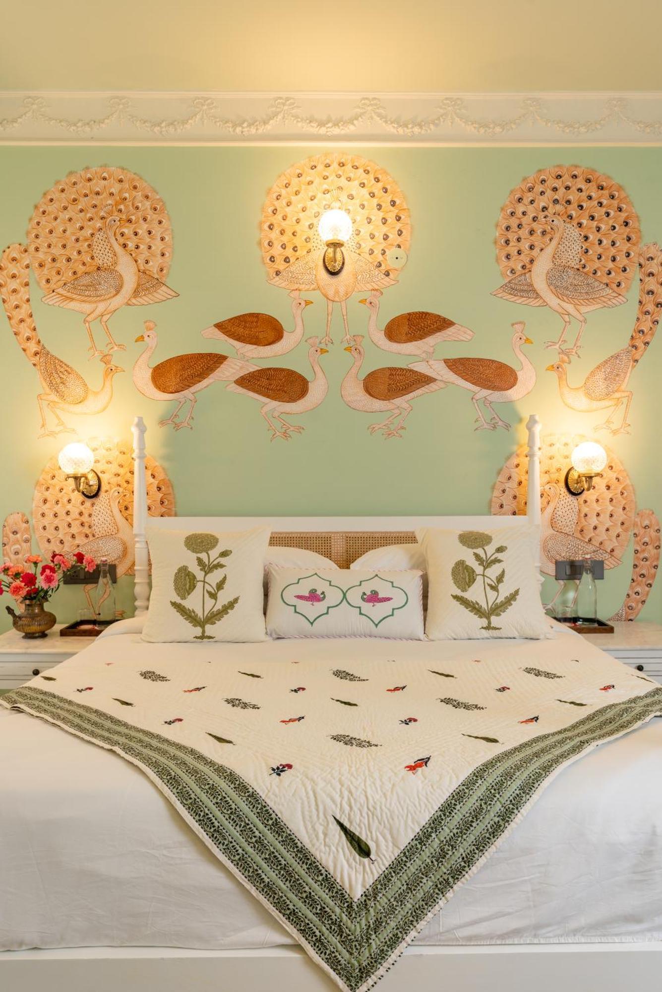 Laalee Hotel Jaipur Room photo